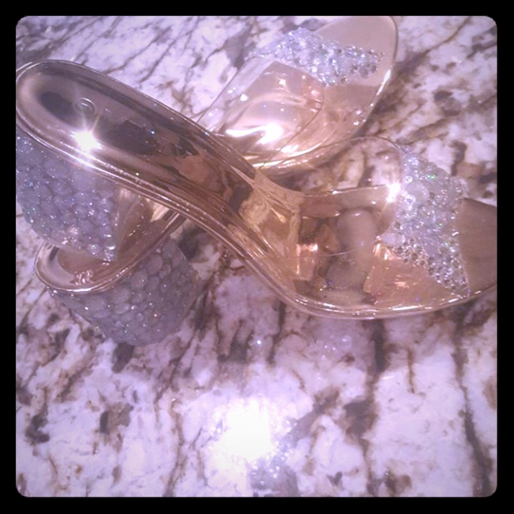 Slip-on sandals